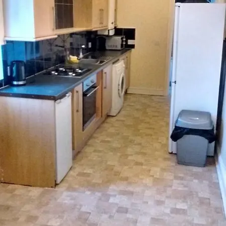 Derwent Street 1 - 3 Bed Self Catering - Self Contained - 1 Double & 2 Single Appartement *