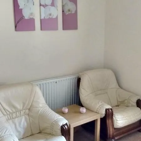 Derwent Street 1 - 3 Bed Self Catering - Self Contained - 1 Double & 2 Single * ووركينجتون